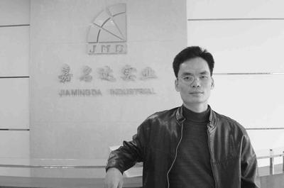 王勤:做深圳毛巾大王