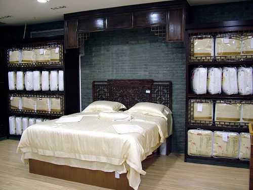 ��z�aƷ����α��B(y��ng)���