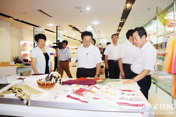 ���Aȫ��������(hu��)����ϯ���Q�������{(di��o)��