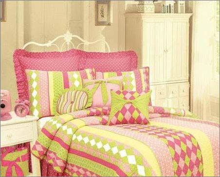 清新粉色床品營造高貴公主房