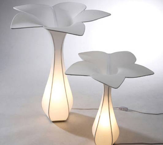 Kartell限量特別版芭比圓背扶手椅 綻放美麗日本花之武者花瓣桌