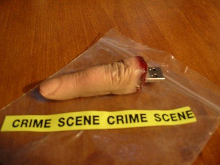 個(gè)性創(chuàng)意 血腥手指U盤(pán)