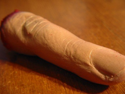 2 個性創(chuàng)意血腥手指U盤