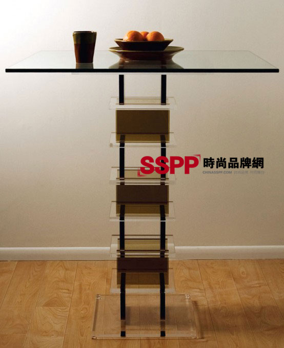 H.Studio設(shè)計(jì)彩色玻璃酒吧桌