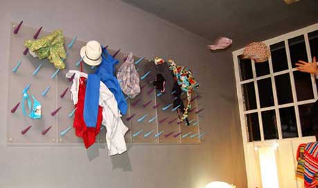 卷卷卷 卷到亂七八糟的字母書架 懶人刀山衣架