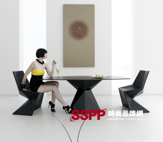 KarimRashid�OӋVONDOM�r�мҾ�