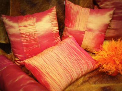 彩色布藝抱枕能發光的家紡品