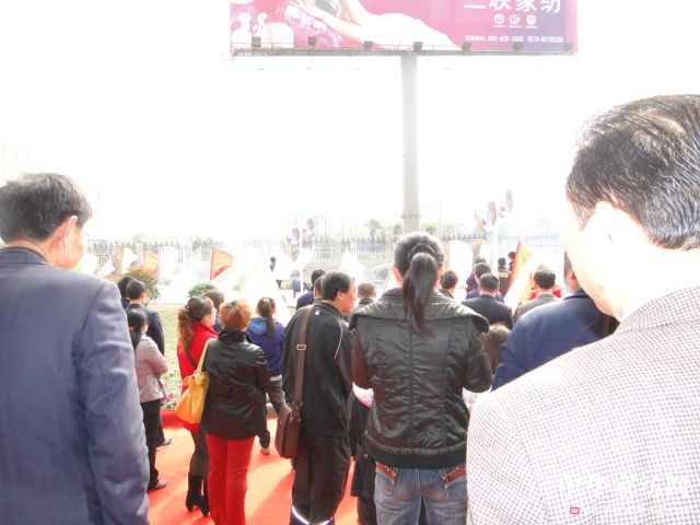 ���Ҽ�Ʒ�����]��