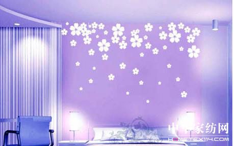 流行墻貼裝出靚麗多彩房