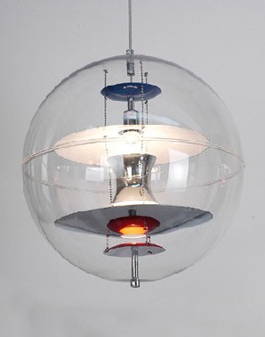 藝術吊燈與簡約裝修成絕配