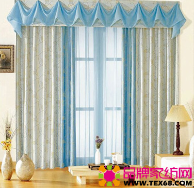 布藝窗簾彰顯秋日家居風(fēng)采