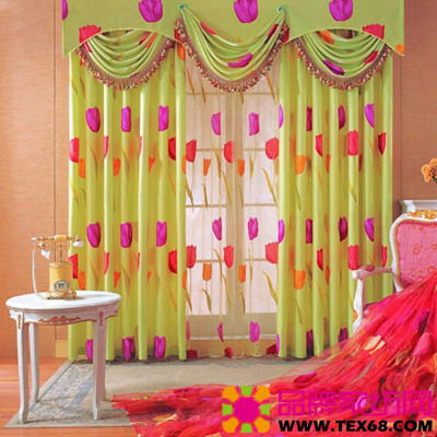 布藝窗簾彰顯秋日家居風采