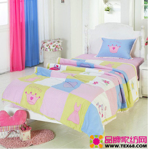 可愛兒童床品讓臥室充滿童趣