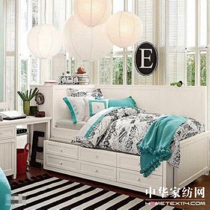 布藝軟裝打造蜜桃女孩房