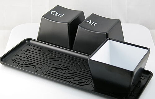 按鍵造型的極簡馬克杯