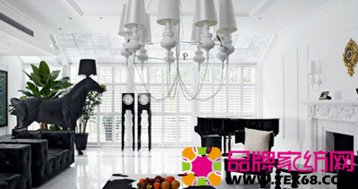 ��������U�ٵĺڰ׼Ҿ�