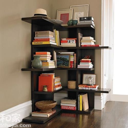 4����������ռ{���g