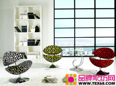 個性沙發(fā)給居室增添趣味