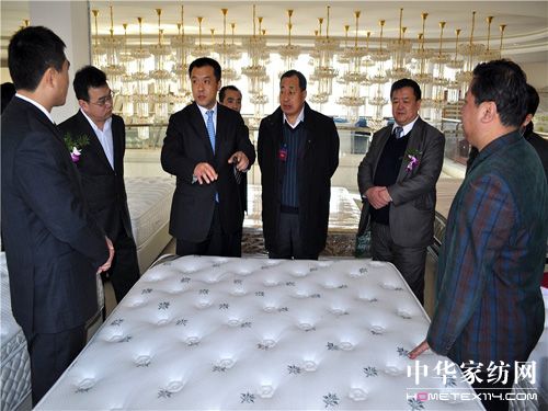 大連市家具協(xié)會(huì)2010年年會(huì)隆重舉行