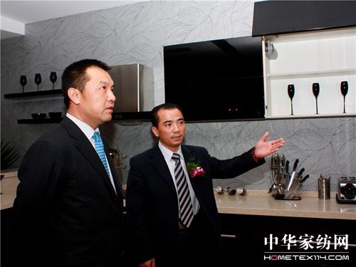 大連市家具協(xié)會(huì)2010年年會(huì)隆重舉行