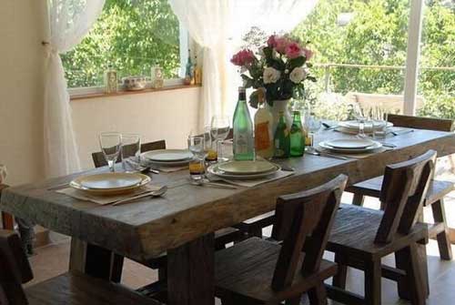 年輕夫婦曬200平西貢村屋