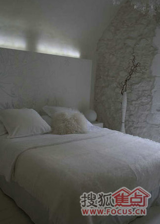 法國純白色的私享空間設計