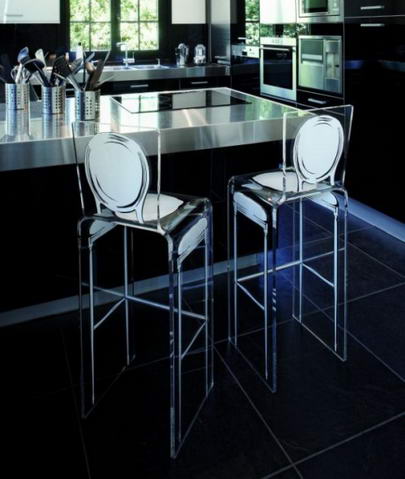 “水晶”椅子的非凡魅力