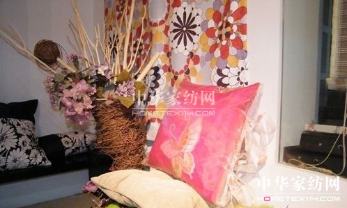 ���Ӳ�ˇҞ����ꎧ����һĨ��ɫ