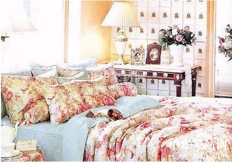 色彩展示早春炫彩時尚床品