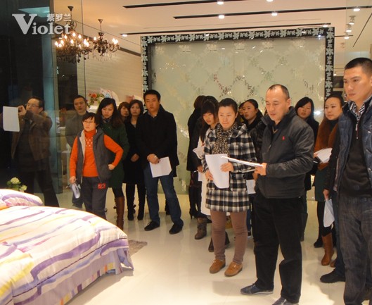 紫羅蘭2012新品上市陳列考核圓滿結束