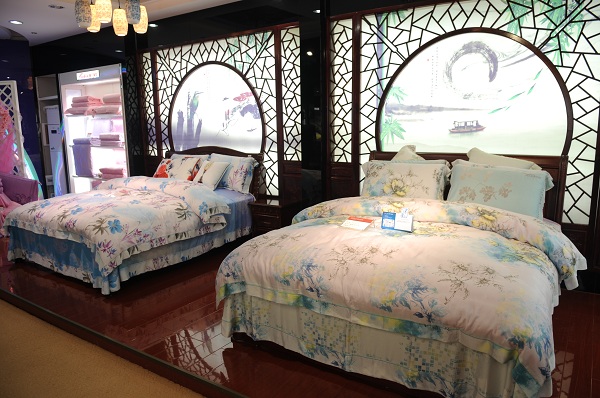 雨蘭2012“瓷韻”新品展示會正式召開