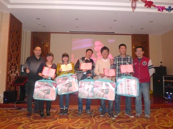 艾萊依2012春夏新品上市培訓會陸續舉行