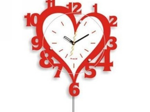 甜蜜飾品上墻 時尚可愛的婚慶掛鐘