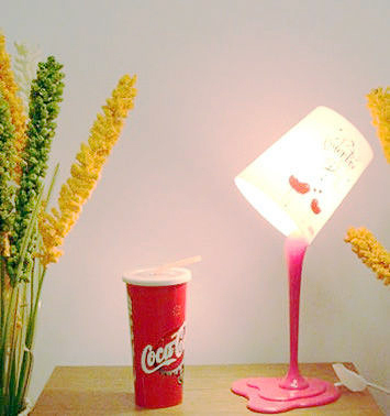 �r������Сҹ������ɐ۵ļҾ�С����