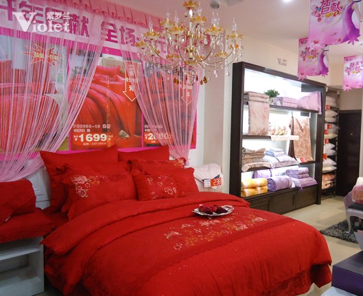 紫羅蘭邵東店“開年巨獻”活動正火熱進行