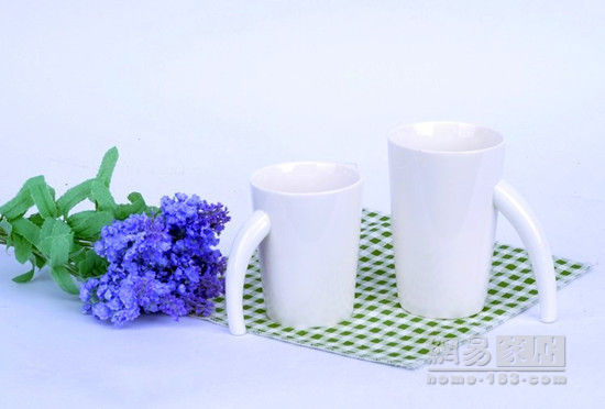 時尚“杯具”品味多彩生活