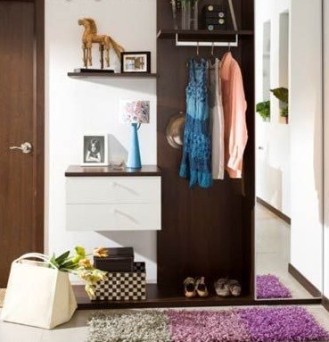 玄關處的衣帽間空間的合理利用