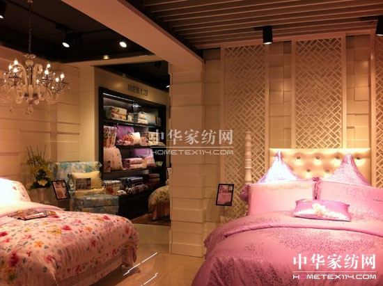 美羅家紡旗艦店閃耀登陸浙江北侖