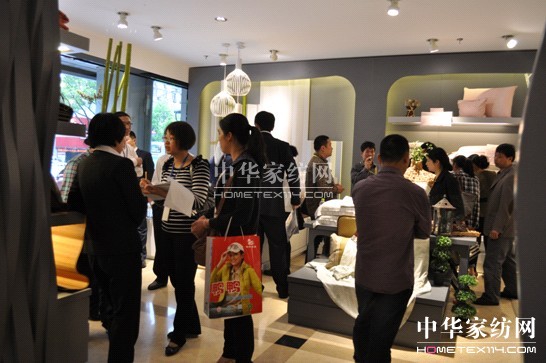 �S�ƼҼ�2012��Ʒ�l(f��)����¡���e��