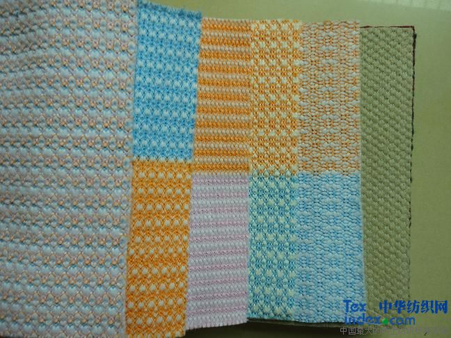 菲絲布  用途箱包,休閑裝飾 成份100%PET 規格200--300g/m2 型號FK系列