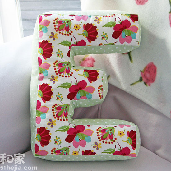 12款色彩系抱枕營造夏日清新風(上)