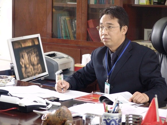 雨蘭董事長(zhǎng)被評(píng)選為市2012年優(yōu)秀共產(chǎn)黨員