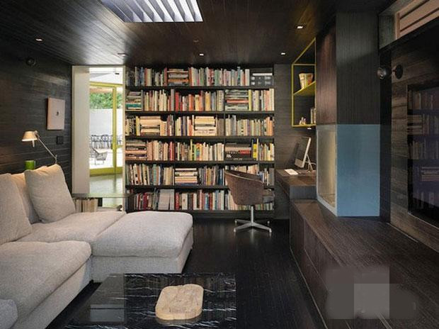 ���c�۵���ײ�F�����s�L��Ԣ