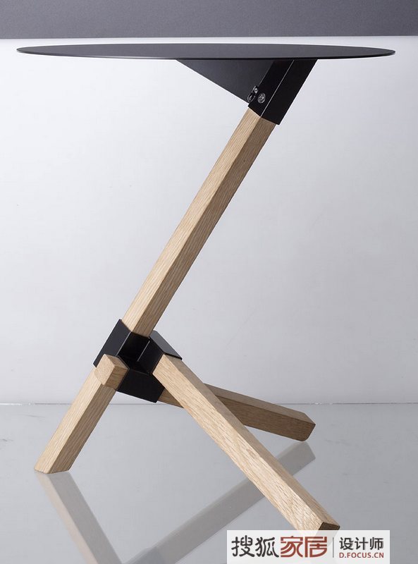 日本建筑師設計優雅便攜邊桌Tre