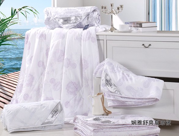 居夢萊家紡:教您認識幾種常見夏涼被