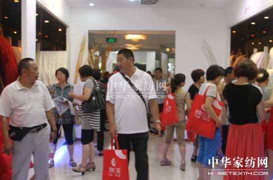 2012年吉祥三寶家紡秋冬新品發布會