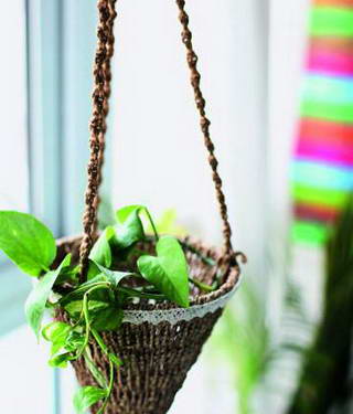 家居裝飾給廢物穿上帶花邊外衣