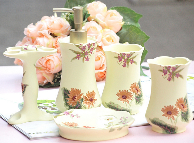 家居用品 15款精美樹脂衛(wèi)浴套件