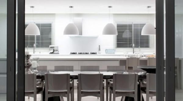 ����ؐ������լ�ǂ��y(t��ng)��Ħ�ǽ���