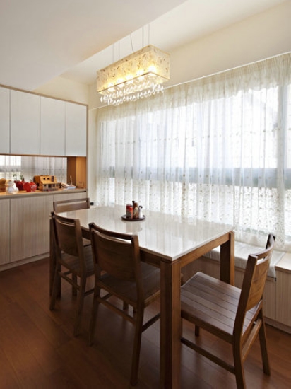 82ƽ���ݴ�׃������ʽ�Lζ�Ҿ�